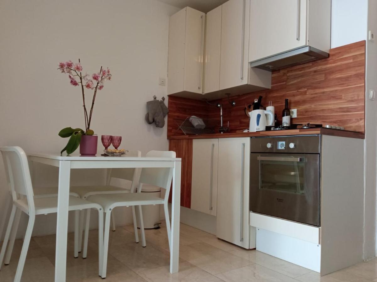 Ferienwohnung Ratak House Prizba Exterior foto