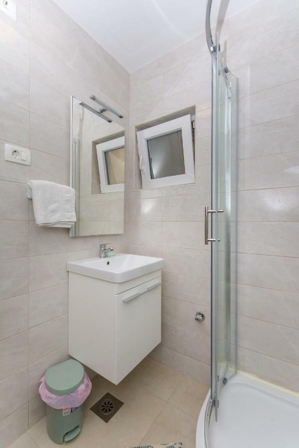 Ferienwohnung Ratak House Prizba Exterior foto
